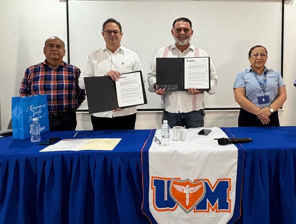 Convenio colegio de contadores públicos de Cancún y Universidad UNIMAAT